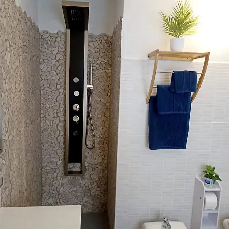 Surf House Villa