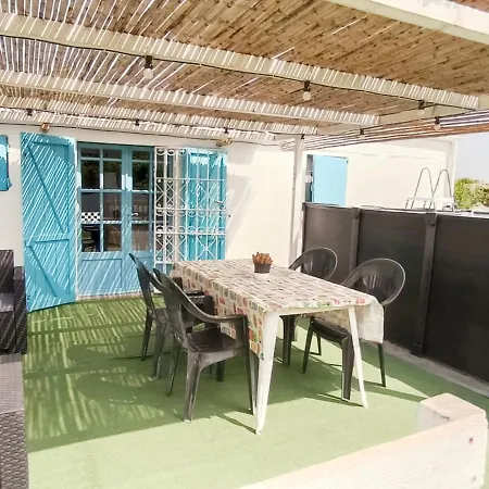 Villa Surf House