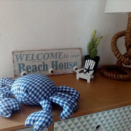 Surf House *